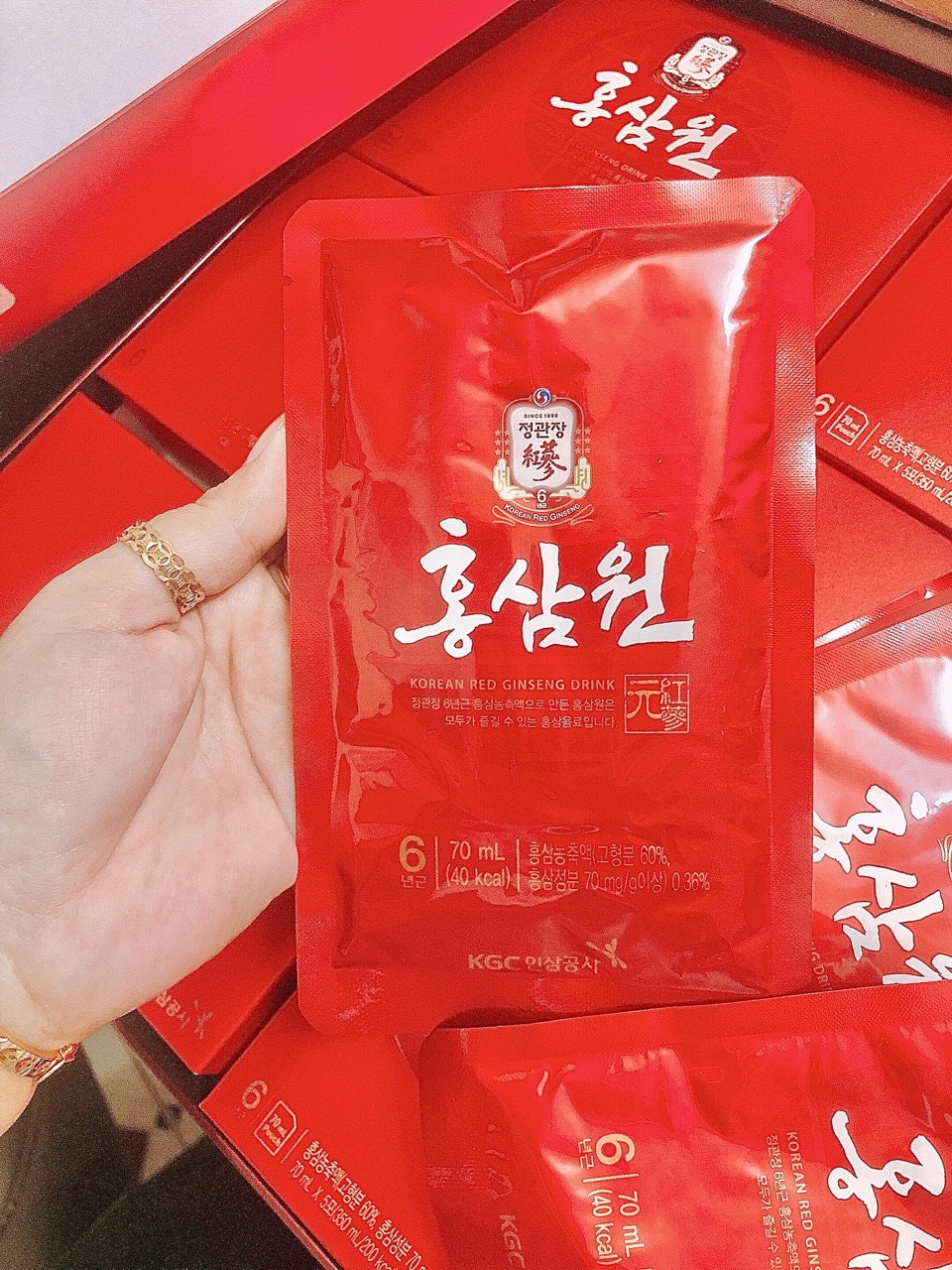 Nước Hồng Sâm Won Chính Phủ Cao Cấp KGC Cheong Kwan Jang Hàn Quốc (30 Gói x 70ml)